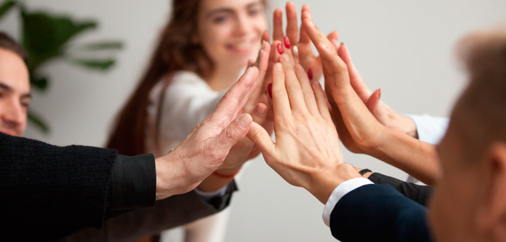 Comunicació eficaç i lideratge amb el model Bridge